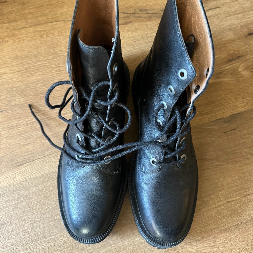 Madewell The Rayna lace up boot 9 - worn once